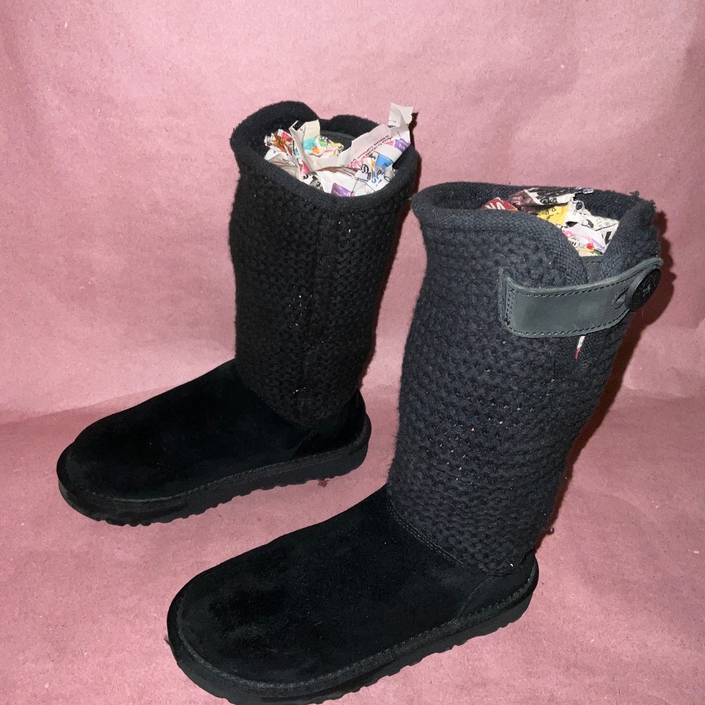 Women Australia UGG Boiley Bow II Boots Size 6M Black Knitting Fabric